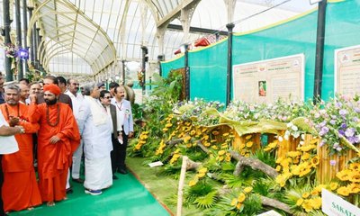 ಲಾಲ್‌ಬಾಗ್‌ ಫ್ಲವರ್‌ ಶೋದಲ್ಲಿ ಸಂಗೊಳ್ಳಿ ರಾಯಣ್ಣ- ಕಿತ್ತೂರು ಚೆನ್ನಮ್ಮ
