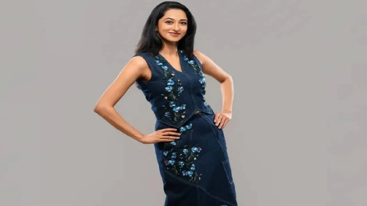 Star Fashion 2026: ಡೆನಿಮ್‌ ಕೋ ಆರ್ಡ್ ಸ್ಕರ್ಟ್‌ನಲ್ಲಿ ರಾಧಿಕಾ ನಾರಾಯಣ್‌ ಸ್ಟೈಲಿಶ್‌ ಲುಕ್‌ - Image 4