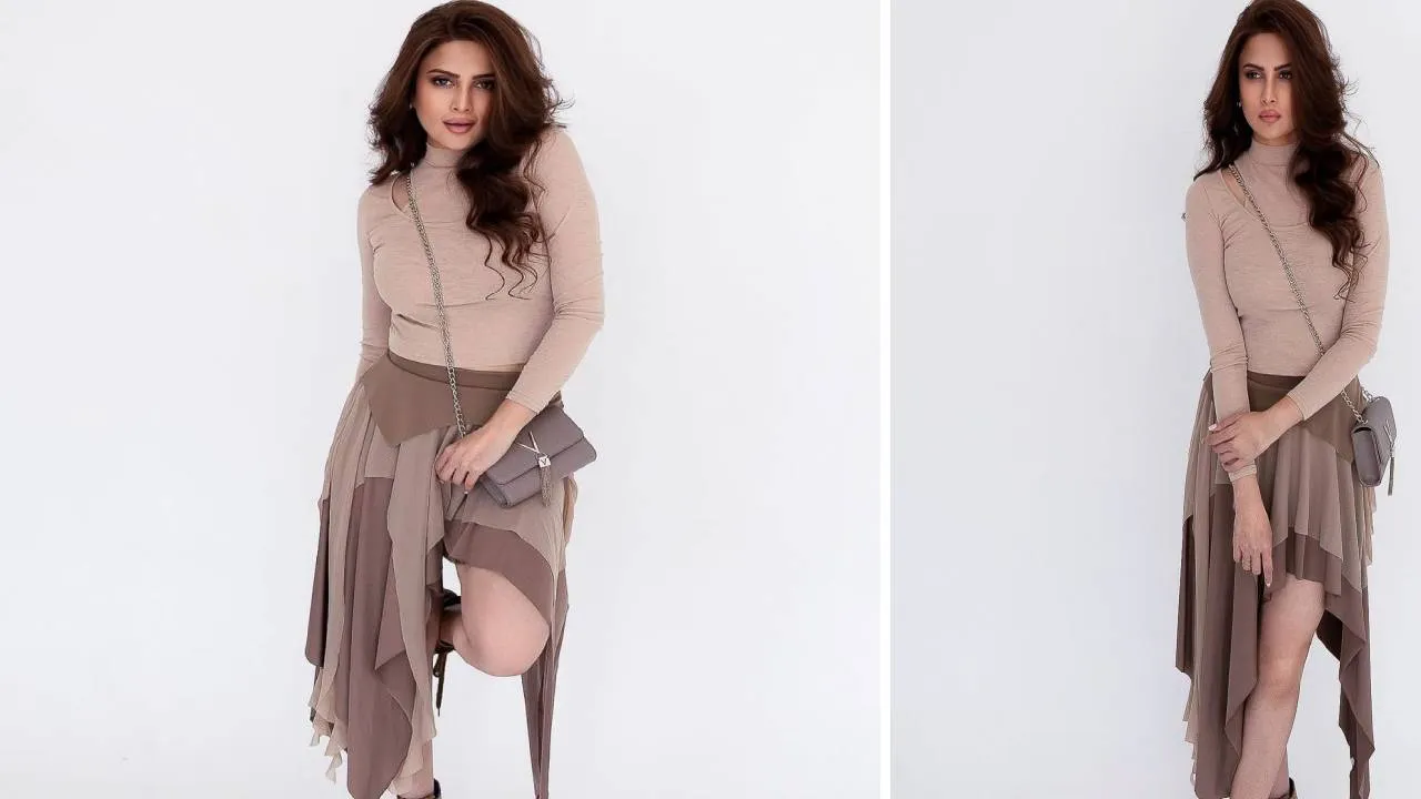 Season Fashion 2026: ಮಾನ್ಸೂನ್ ಮಿಕ್ಸ್ ಮ್ಯಾಚ್ ಫ್ಯಾಷನ್‌ನಲ್ಲಿ ಟರ್ಟಲ್ ನೆಕ್ ಡ್ರೆಸ್ - Image 2