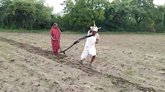 ಸ್ವತಃ ನೊಗ-ನೇಗಿಲು ಹೊತ್ತ ವೃದ್ಧ ದಂಪತಿಯ ಸಾಲ ಮನ್ನಾ