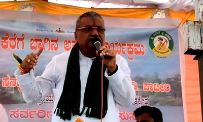 ವಚನಗಳ ಮೂಲಕ ಸಮಾಜದ ಅಂಧಕಾರ, ಮೂಢನಂಬಿಕೆ ಹೋಗಲಾಡಿಸಿದ್ದಾರೆ