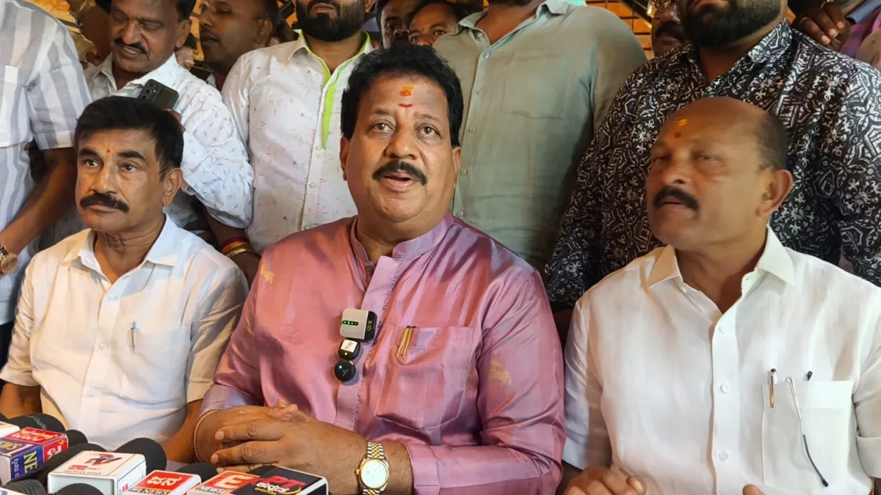 MLA S.R. Vishwanath: 'ನಮ್ಮ ಒಬ್ಬ ಮುಖಂಡರನ್ನು ಮುಟ್ಟಿದರೆ ನಿಮ್ಮ ಕಡೆಯಿಂದ ಇಬ್ಬರನ್ನು ಕರೆತರುತ್ತೇನೆ'