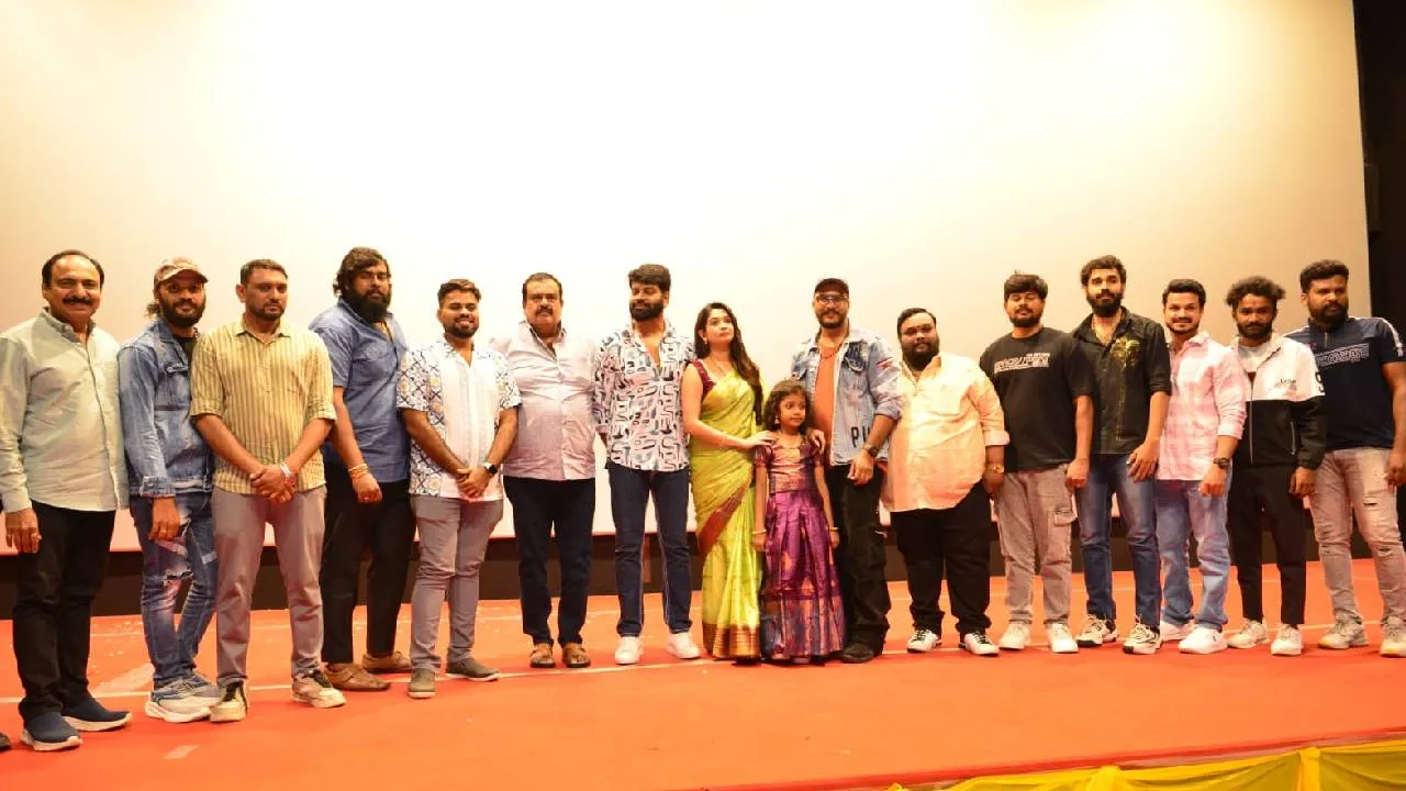 Maadeva Movie: ವಿನೋದ್ ಪ್ರಭಾಕರ್ ಅಭಿನಯದ ʼಮಾದೇವʼ ಚಿತ್ರದ ‘ಎದೇಲಿ ತಂಗಾಳಿʼ ಸಾಂಗ್‌ ಔಟ್‌ - Image 2