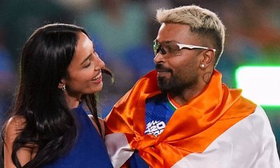 ನ್ಯೂ ಫೆರಾರಿ ಕಾರಿನಲ್ಲಿ ಗೆಳತಿ ಜತೆ ಪಾಂಡ್ಯ ಸವಾರಿ; ವಿಡಿಯೊ ವೈರಲ್