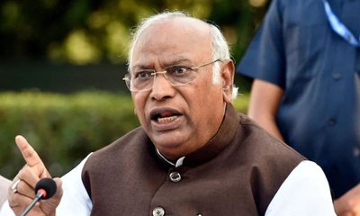 ರಾಜ್ಯಸಭೆಯ ವಿರೋಧ ಪಕ್ಷದ ನಾಯಕರಾಗಿ ಖರ್ಗೆ ಮರು ನೇಮಕ