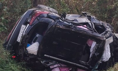 ಮಂಡ್ಯದಲ್ಲಿ ಭೀಕರ ಕಾರು ಅಪಘಾತ; ಮೂವರ ದುರ್ಮರಣ