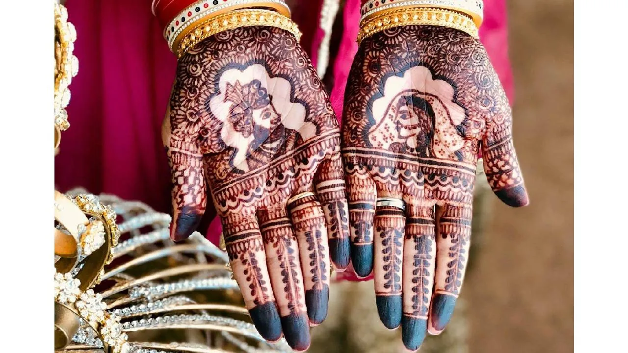 Mehndi Trend 2025: ಕಥೆ ಹೇಳುವ ಬ್ರೈಡಲ್ ಮೆಹಂದಿ ಡಿಸೈನ್ಸ್ - Image 4