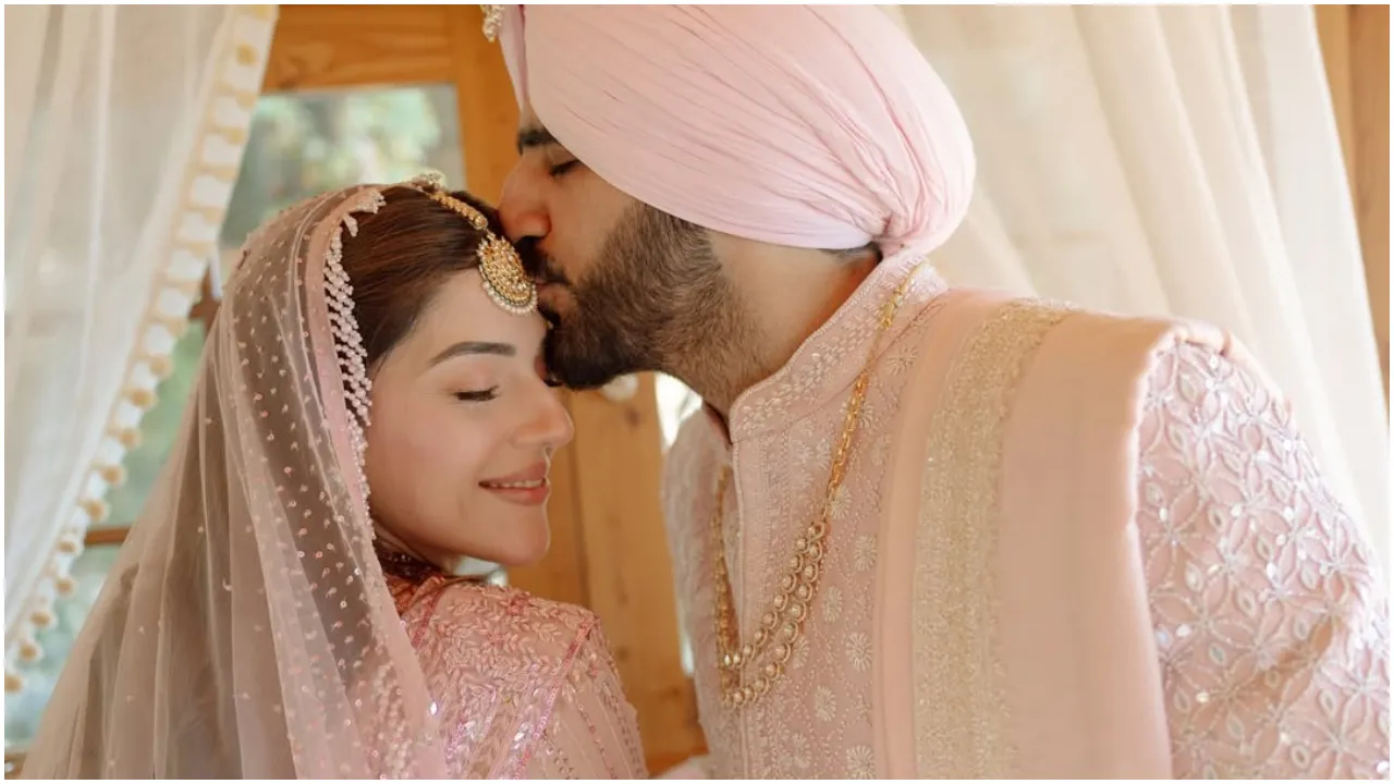 Photos: ದಾಂಪತ್ಯ ಬದುಕಿಗೆ ಕಾಲಿಟ್ಟ ನಟಿ ಮೆಹ್ರೀನ್ ಪಿರ್ಝಾದಾ; ಹಿಮಾಚಲ ಪ್ರದೇಶದಲ್ಲಿ ಅರ್ಷ್‌ ಔಲಕ್ ಜೊತೆ ಅದ್ದೂರಿಯಾಗಿ ನಡೆದ ವಿವಾಹ - Image 7