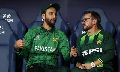 ಪಾಕಿಸ್ತಾನ ಹೆಡ್‌ ಕೋಚ್‌ ಮೈಕ್‌ ಹೇಸನ್‌ ಬಗ್ಗೆ ಪಿಸಿಬಿಗೆ ದೂರು!