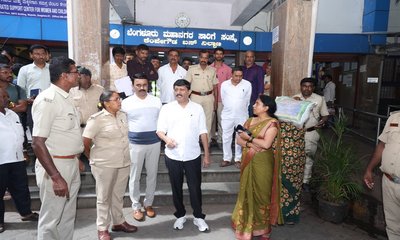 ಕೆಎಸ್ಸಾರ್ಟಿಸಿ, ಬಿಎಂಟಿಸಿ ಬಸ್ ನಿಲ್ದಾಣಗಳಿಗೆ ಬೈರತಿ ಸುರೇಶ್ ದಿಢೀರ್ ಭೇಟಿ