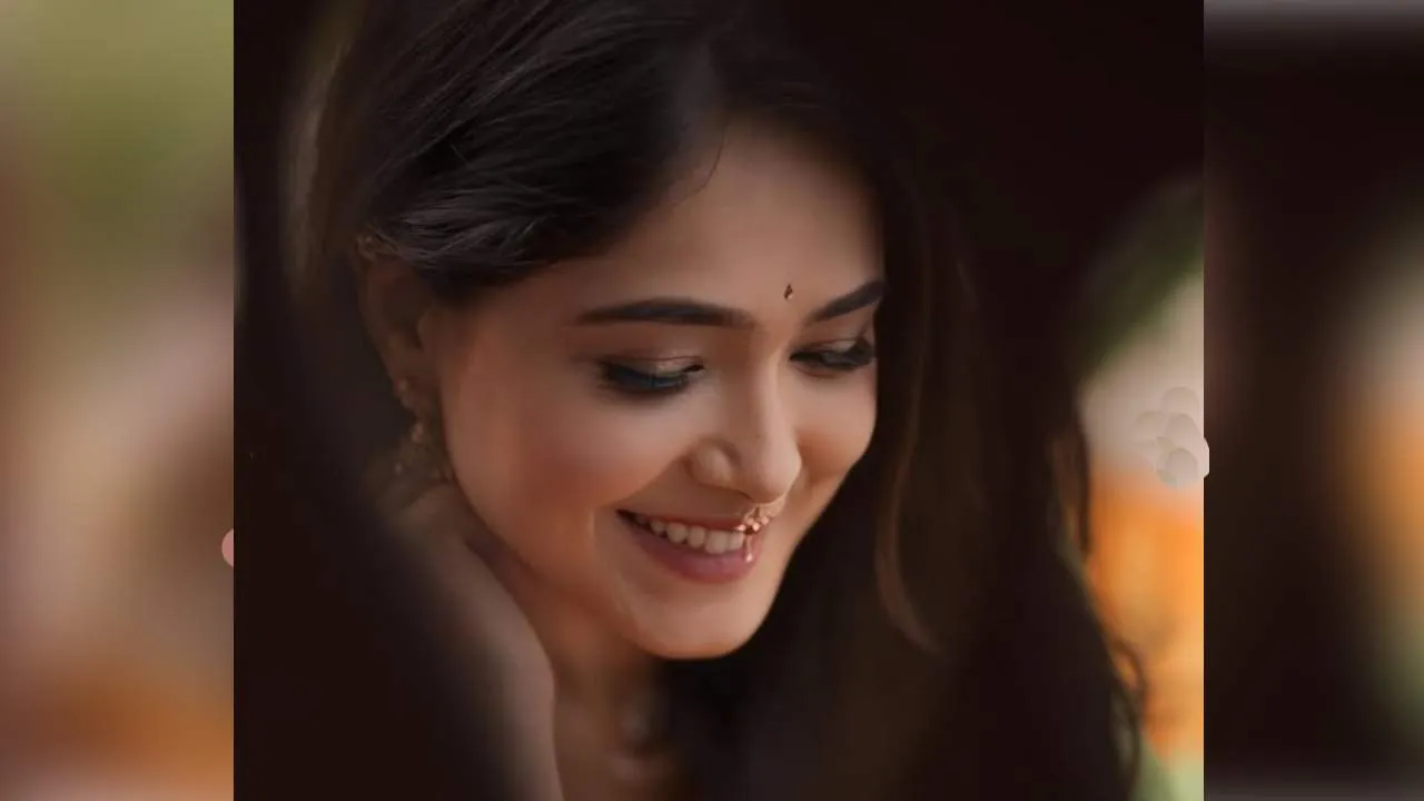 Mokshitha Pai: ಮೂಗುತಿ ಸುಂದರಿ: ಹೊಸ ಫೋಟೋ ಶೂಟ್​ನಲ್ಲಿ ಮಿಂಚಿದ ಮೋಕ್ಷಿತಾ ಪೈ - Image 3