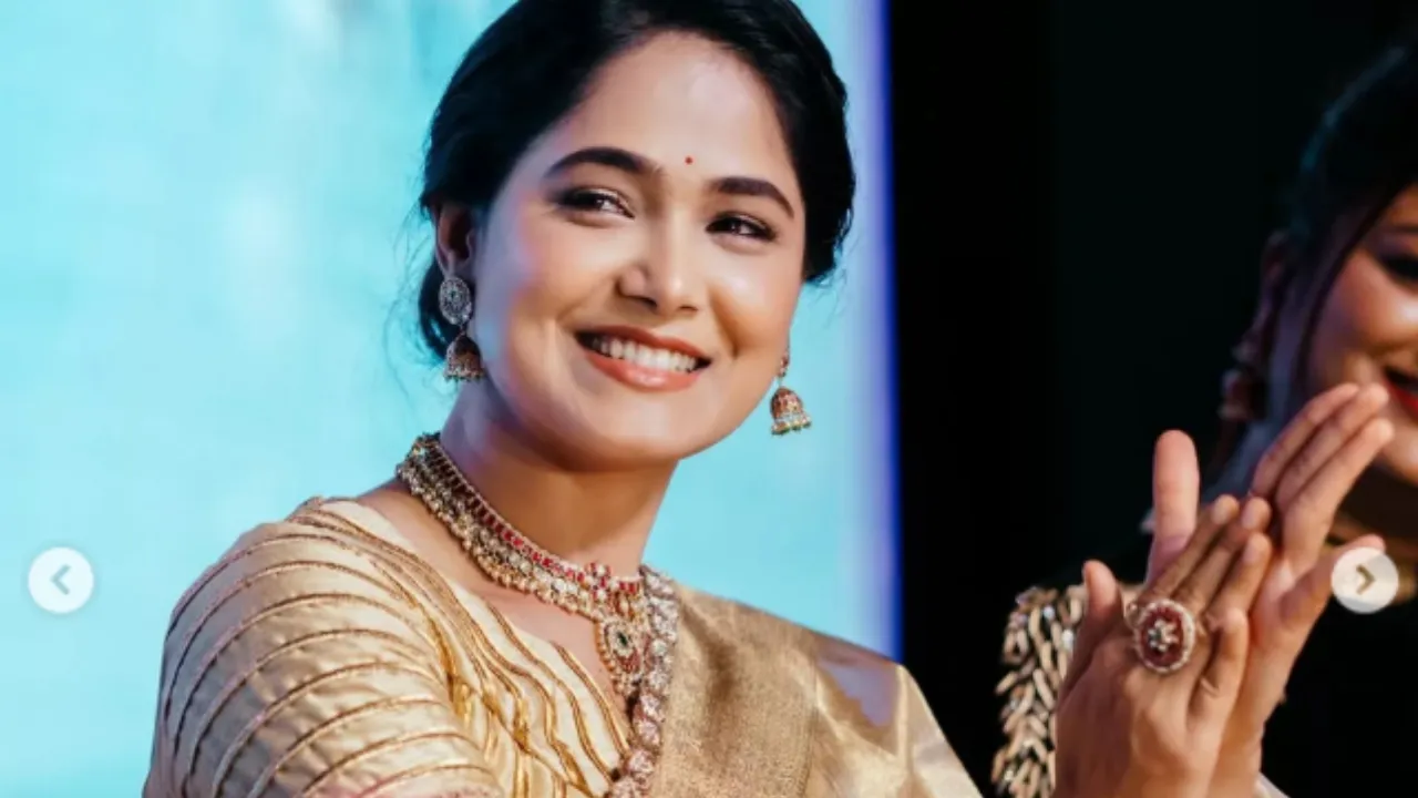 Mokshitha Pai: ಒಂದೇ ವೇದಿಕೆ ಮೇಲೆ ಜೊತೆಯಾಗಿ ಕಾಣಿಸಿಕೊಂಡ ಉಗ್ರಂ ಮಂಜು-ಮೋಕ್ಷಿತಾ ಪೈ - Image 1