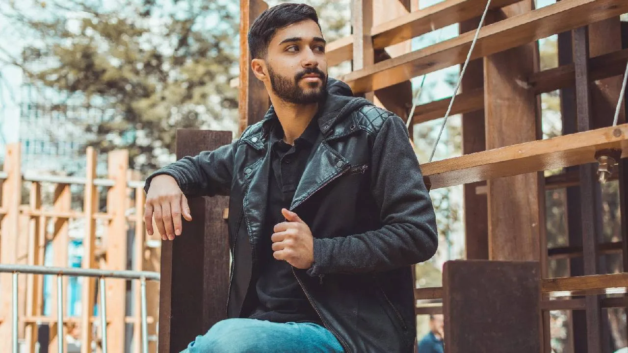 Monsoon Fashion 2025: ಮಾನ್ಸೂನ್‌ಗೆ ಬಂತು ಲೈಟ್ ವೇಟ್ ಯೂನಿಸೆಕ್ಸ್ ಜಾಕೆಟ್ಸ್ - Image 1