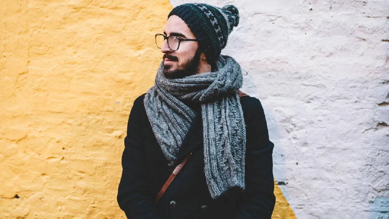 Winter Styling 2026: ಸ್ಟೈಲಿಶ್ ಲುಕ್‌ಗಾಗಿ ಮಫ್ಲರ್ ಸ್ಟೈಲಿಂಗ್ ಟಿಪ್ಸ್ - Image 3