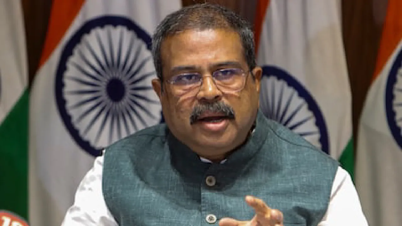 'ನಿರ್ಭಯವಾಗಿ ಪರೀಕ್ಷೆಗೆ ಬನ್ನಿ'; ನೀಟ್-ಯುಜಿ ಮರುಪರೀಕ್ಷೆ ಬಗ್ಗೆ ಶಿಕ್ಷಣ ಸಚಿವ ಹೇಳಿದ್ದೇನು?