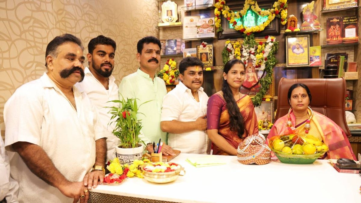 Nalabheema Pakam sweet shop 3