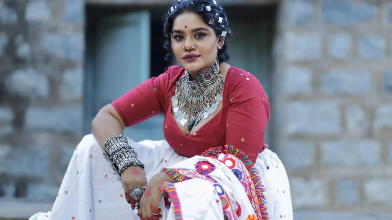 Navaratri Fashion 2025: ನವರಾತ್ರಿ ದಾಂಡಿಯಾ ಲೆಹೆಂಗಾ ಆಯ್ಕೆಗೆ 5 ಸಿಂಪಲ್ ಐಡಿಯಾ - Image 3