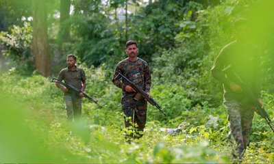ನಕ್ಸಲರಿಗೆರಿಗೆ 92 ರೂ. ಕೋಟಿ ದೇಣಿಗೆ; 7 ಮಂದಿ ಮೇಲೆ FIR