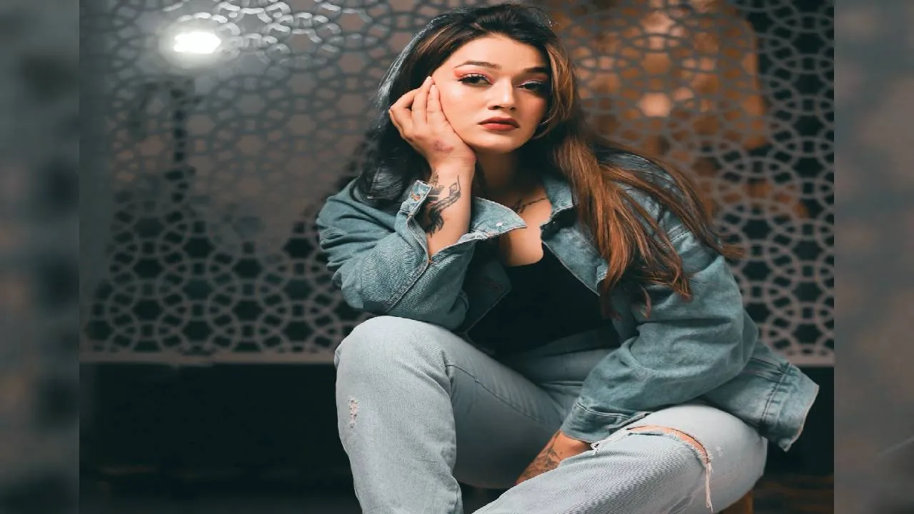 Monsoon Fashion Tips 2026: ಮಾನ್ಸೂನ್‌ನಲ್ಲಿ ಜಾಕೆಟ್ ಪ್ರಿಯರಿಗೆ 6 ಸಿಂಪಲ್ ಐಡಿಯಾ - Image 4