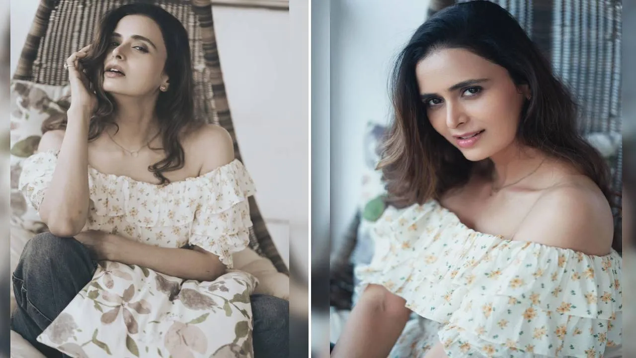 Season Fashion 2026: ಸೀಸನ್‌ ಮುಗಿದರೂ ಮರೆಯಾಗದ ರಫಲ್ಡ್ ಆಫ್‌ ಶೋಲ್ಡರ್‌ ಟಾಪ್‌ ಫ್ಯಾಷನ್‌ - Image 4