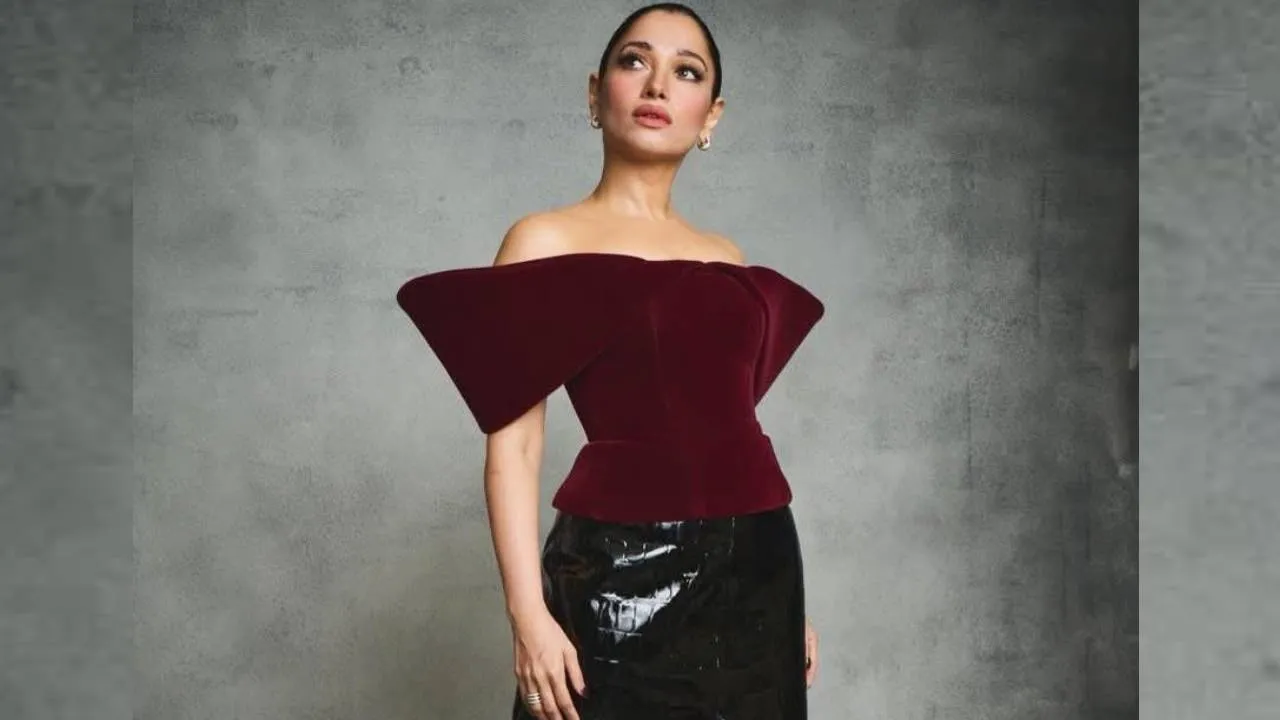 Star Fashion Review 2026: ರೆಕ್ಕೆಯಂತೆ ಕಾಣುವ ಹೈ ಫ್ಯಾಷನವೇರ್‌ಗೆ ಸೈ ಎಂದ ತಮನ್ನಾ - Image 3