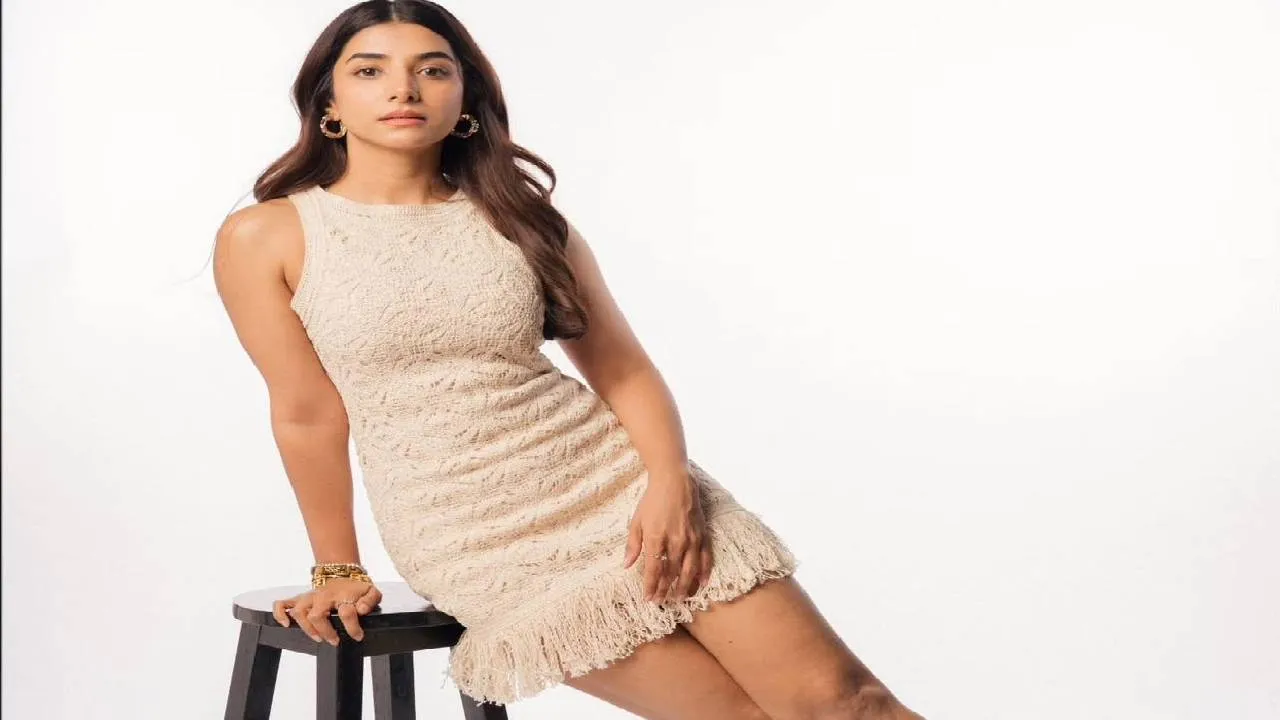 Summer Fashion 2026: ಸಮ್ಮರ್‌ನಲ್ಲಿ ಟ್ರೆಂಡಿಯಾದ 3 ಶ್ವೇತ ವರ್ಣದ ಫ್ರಾಕ್‌ಗಳಿವು - Image 3