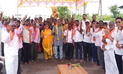 ಕಾಂಗ್ರೆಸ್ ತೊರೆದು ಬಿಜೆಪಿ ಸೇರಿದ ಬೆನಾಡಿಯ 30ಕ್ಕೂ ಹೆಚ್ಚು ಕಾರ್ಯಕರ್ತರು