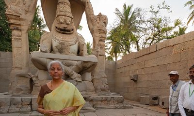 ಹಂಪಿಯ ಕಳಪೆ ನಿರ್ವಹಣೆ; ಕೇಂದ್ರ ಸಚಿವೆ ನಿರ್ಮಲಾ ಸೀತಾರಾಮನ್ ಗರಂ