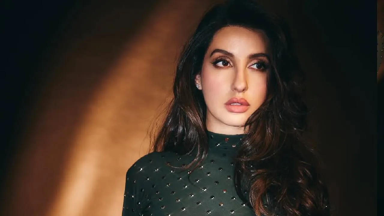 Nora Fatehi: ನೋರಾ ಫತೇಹಿ ಸೆಕ್ಸಿ ಲುಕ್‌ ಕಂಡು 'ಅಬ್ಬಬ್ಬಾ' ಎಂದ್ರು ಫ್ಯಾನ್ಸ್​ - Image 5