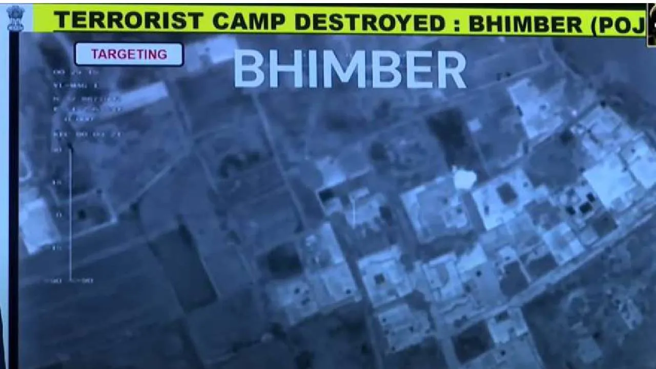 Operation Sindoor: ಆ 25 ನಿಮಿಷಗಳು...ಉಗ್ರರ ನೆಲೆಗೆ ನುಗ್ಗಿ ಪರಾಕ್ರಮ ಮೆರೆದ ಭಾರತ; ಇಲ್ಲಿದೆ ಕ್ಯಾಮೆರಾದಲ್ಲಿ ಸೆರೆಯಾದ ರೋಚಕ ಕ್ಷಣಗಳು... - Image 2