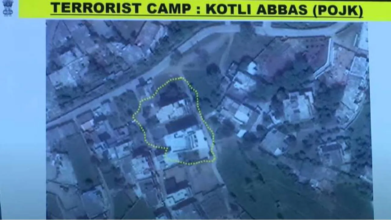 Operation Sindoor: ಆ 25 ನಿಮಿಷಗಳು...ಉಗ್ರರ ನೆಲೆಗೆ ನುಗ್ಗಿ ಪರಾಕ್ರಮ ಮೆರೆದ ಭಾರತ; ಇಲ್ಲಿದೆ ಕ್ಯಾಮೆರಾದಲ್ಲಿ ಸೆರೆಯಾದ ರೋಚಕ ಕ್ಷಣಗಳು... - Image 3