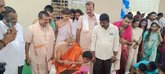 ಅಕ್ಷರಾಭ್ಯಾಸಕ್ಕೆ ಪೇಜಾವರ ಶ್ರೀಗಳ ಆಶೀರ್ವಾದ