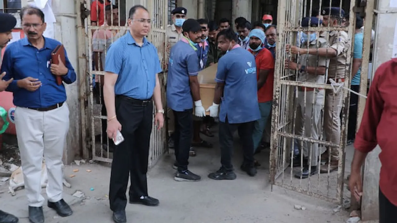 Ahmedabad Plane Crash: ವಿಮಾನ ದುರಂತ ಪ್ರಕರಣ; 200 ಡಿಎನ್ಎ ಸ್ಯಾಂಪಲ್ಸ್‌ ಸಂಗ್ರಹ, ಹಲವು ಮೃತದೇಹಗಳ ಗುರುತು ಪತ್ತೆ