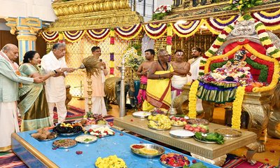 ಶ್ರದ್ಧಾಭಕ್ತಿಯಿಂದ ನಡೆದ ಸಾಮೂಹಿಕ ವರಮಹಾಲಕ್ಷ್ಮೀ ಪೂಜೆ