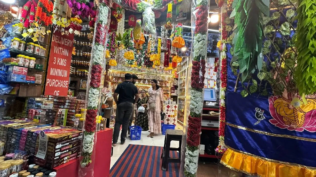 Shravana Shopping 2026: ಎಲ್ಲೆಡೆ ಶುರುವಾಯ್ತು ಶ್ರಾವಣದ ಶಾಪಿಂಗ್ - Image 2
