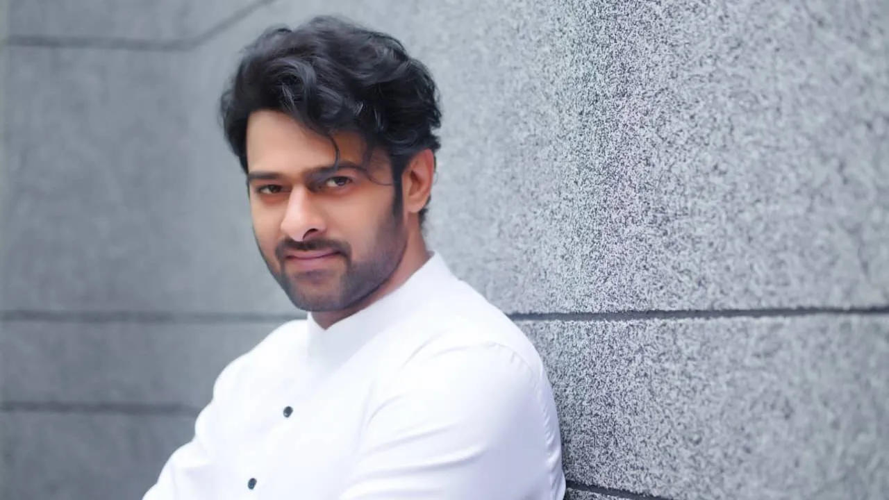 Prabhas: ವದಂತಿಗಳಿಗೆ ತೆರೆ ಎಳೆದ ಚಿತ್ರತಂಡ; ಪ್ರಭಾಸ್‌ ‘ದಿ ರಾಜಾಸಾಬ್’ ಬಿಗ್‌ ಅಪ್‌ಡೇಟ್‌ - Image 3
