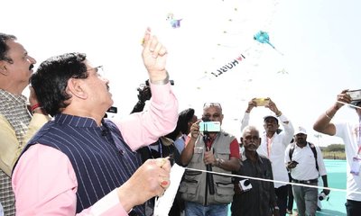 ಹುಬ್ಬಳ್ಳಿಯಲ್ಲಿ ಅಂತಾರಾಷ್ಟ್ರೀಯ ಗಾಳಿಪಟ ಉತ್ಸವಕ್ಕೆ ಅದ್ಧೂರಿ ತೆರೆ