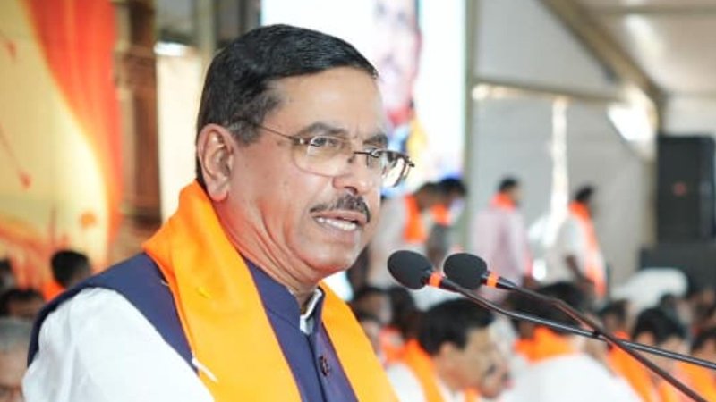Pralhad Joshi  (4)