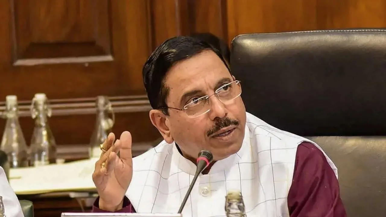 ಬ್ಯಾಲೆಟ್‌ ಬಂದರೂ ಲಕ್‌ ಬದಲಾಗಿಲ್ಲ; ದೇಶಾದ್ಯಂತ 28 ಎಂಎಲ್‌ಸಿ ಕ್ಷೇತ್ರಗಳಲ್ಲಿ ಸೋತ ಕಾಂಗ್ರೆಸ್‌ಗೆ ಪ್ರಲ್ಹಾದ ಜೋಶಿ ವ್ಯಂಗ್ಯ