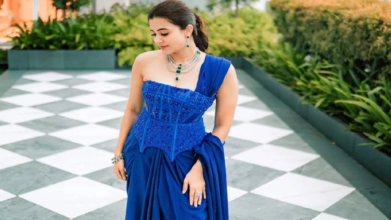 Saree Fashion 2026: ಕಾರ್ಸೆಟ್‌ನಲ್ಲೂ ಬಂತು ರೆಡಿ ಸೀರೆಗಳು! - Image 1