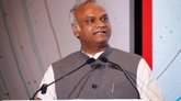 ‘ಗೌರ್ನಮೆಂಟ್ ಫಸ್ಟ್ʼ ಉಪಕ್ರಮ ಜಾರಿ: ಪ್ರಿಯಾಂಕ್ ಖರ್ಗೆ