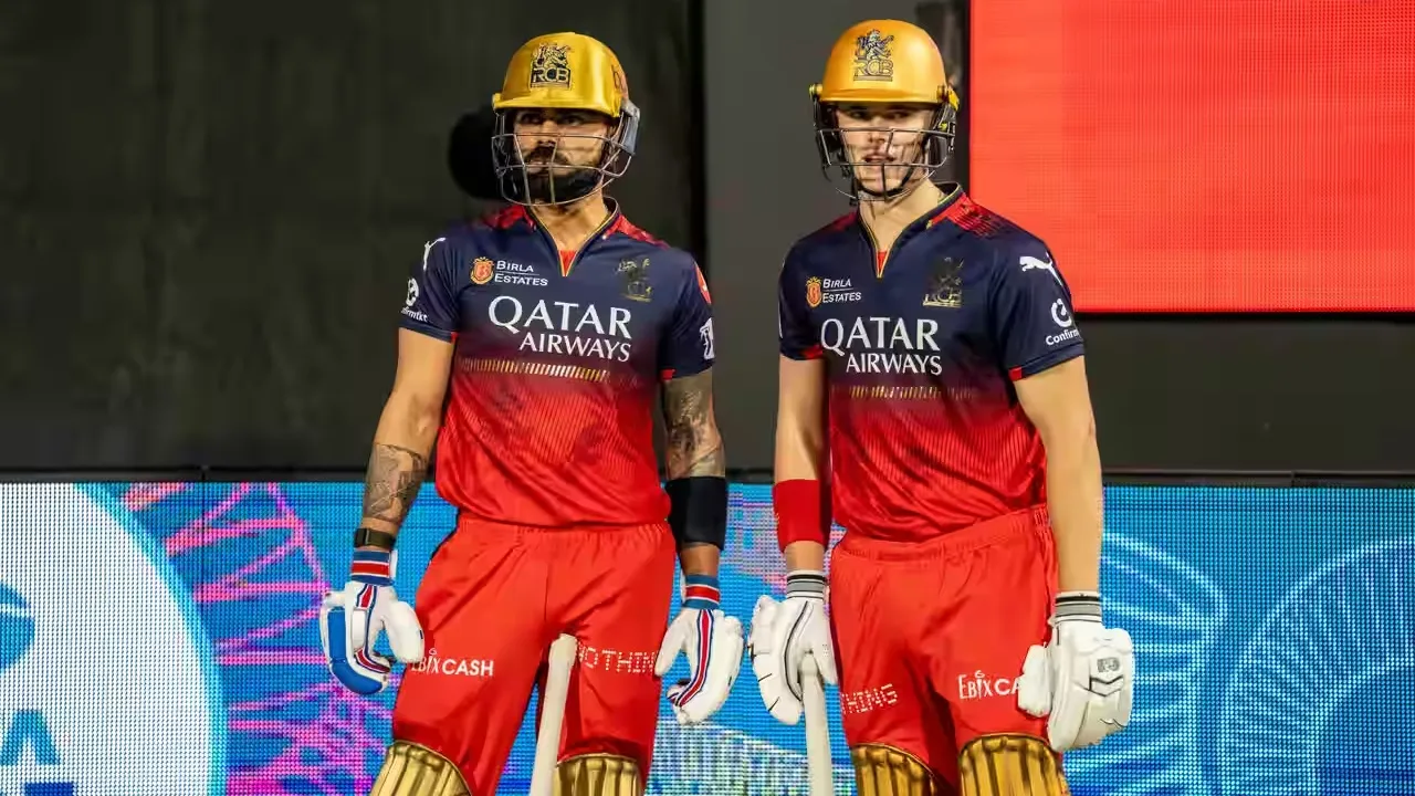 IPL 2025:  ಆರ್‌ಸಿಬಿ ಪರ 300 ಸಿಕ್ಸರ್‌ ಸಿಡಿಸಿ ವಿಶ್ವ ದಾಖಲೆ ಬರೆದ ವಿರಾಟ್‌ ಕೊಹ್ಲಿ! - Image 2