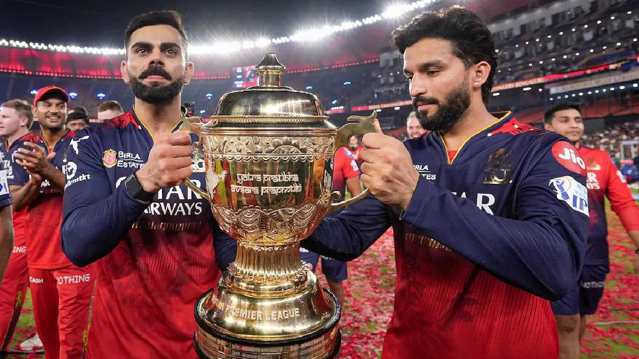 ಆರ್​ಸಿಬಿ ಖರೀದಿಗೆ ಅಂತಿಮ ಸುತ್ತಿನಲ್ಲಿ 2 ಕಂಪನಿಗಳ ನಡುವೆ ಪೈಪೋಟಿ!