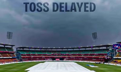 RCB vs RR ಪಂದ್ಯಕ್ಕೆ ಮಳೆ ಕಾಟ, ಟಾಸ್‌ ವಿಳಂಬ!