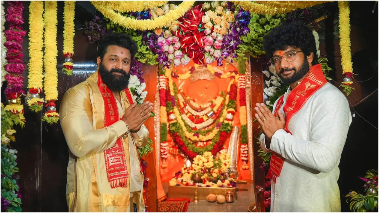 ʻಜೈ ಶ್ರೀ ರಾಮ..ʼ ಎನ್ನುತ್ತಾ ಅಂಜನಾದ್ರಿ ಬೆಟ್ಟದಲ್ಲಿ ʻಜೈ ಹನುಮಾನ್‌ʼ ಸಿನಿಮಾ ಆರಂಭಿಸಿದ ರಿಷಬ್‌ ಶೆಟ್ಟಿ; ಇಲ್ಲಿವೆ ಮುಹೂರ್ತದ ಫೋಟೋಗಳು - Image 1