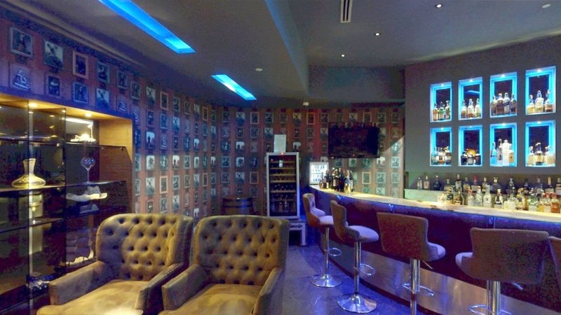 Radisson Blue Bar