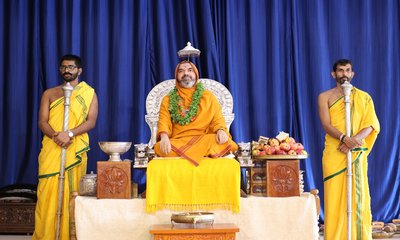 ನಮ್ಮನ್ನು ನಾವು ಅರಿಯಲು ಸರಿಯಾದ ಆಹಾರವೇ ದಾರಿ: ರಾಘವೇಶ್ವರ ಶ್ರೀ