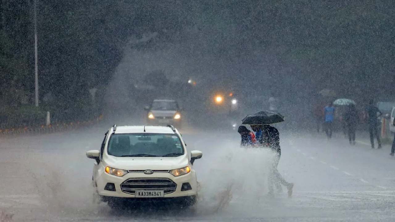 ಇಂದಿನಿಂದ ಏ. 7 ರವರೆಗೆ ರಾಜ್ಯದ ಹಲವೆಡೆ ಬಿರುಗಾಳಿ ಸಹಿತ ಮಳೆ; ಹವಾಮಾನ ಇಲಾಖೆ ಎಚ್ಚರಿಕೆ