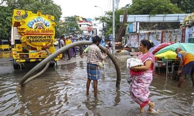 ಭಾರೀ ಮಳೆಗೆ ತತ್ತರಿಸಿದ ತಮಿಳುನಾಡು