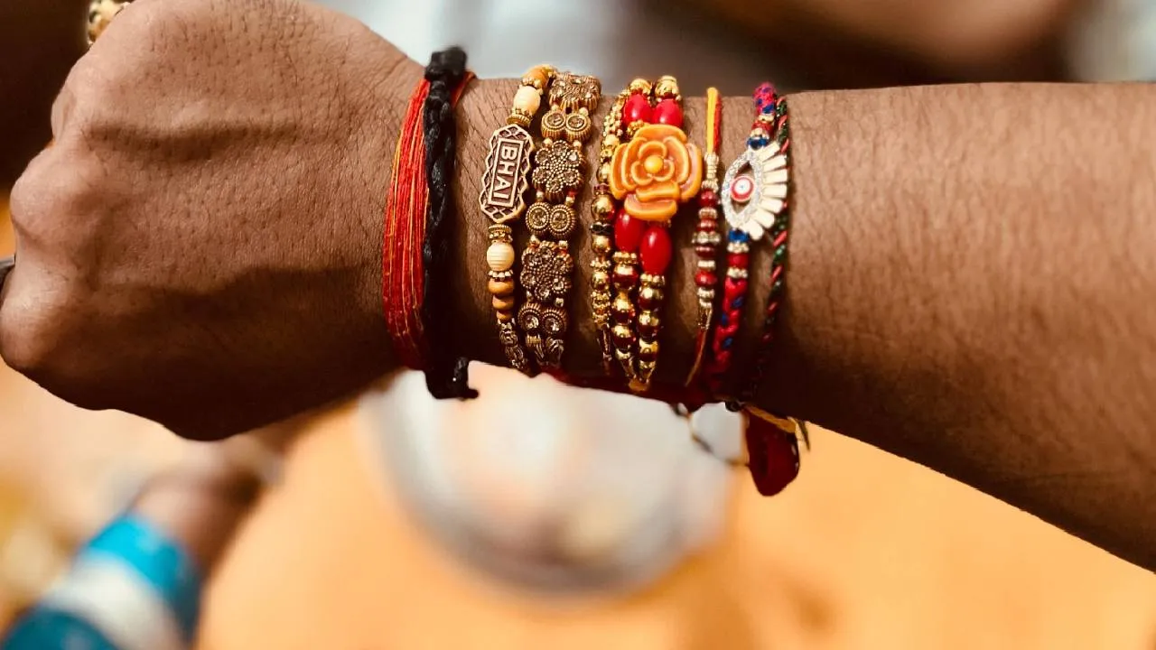 Rakhis